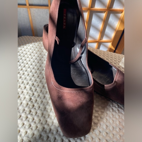 Prada Shoes - Picture 2 of 16